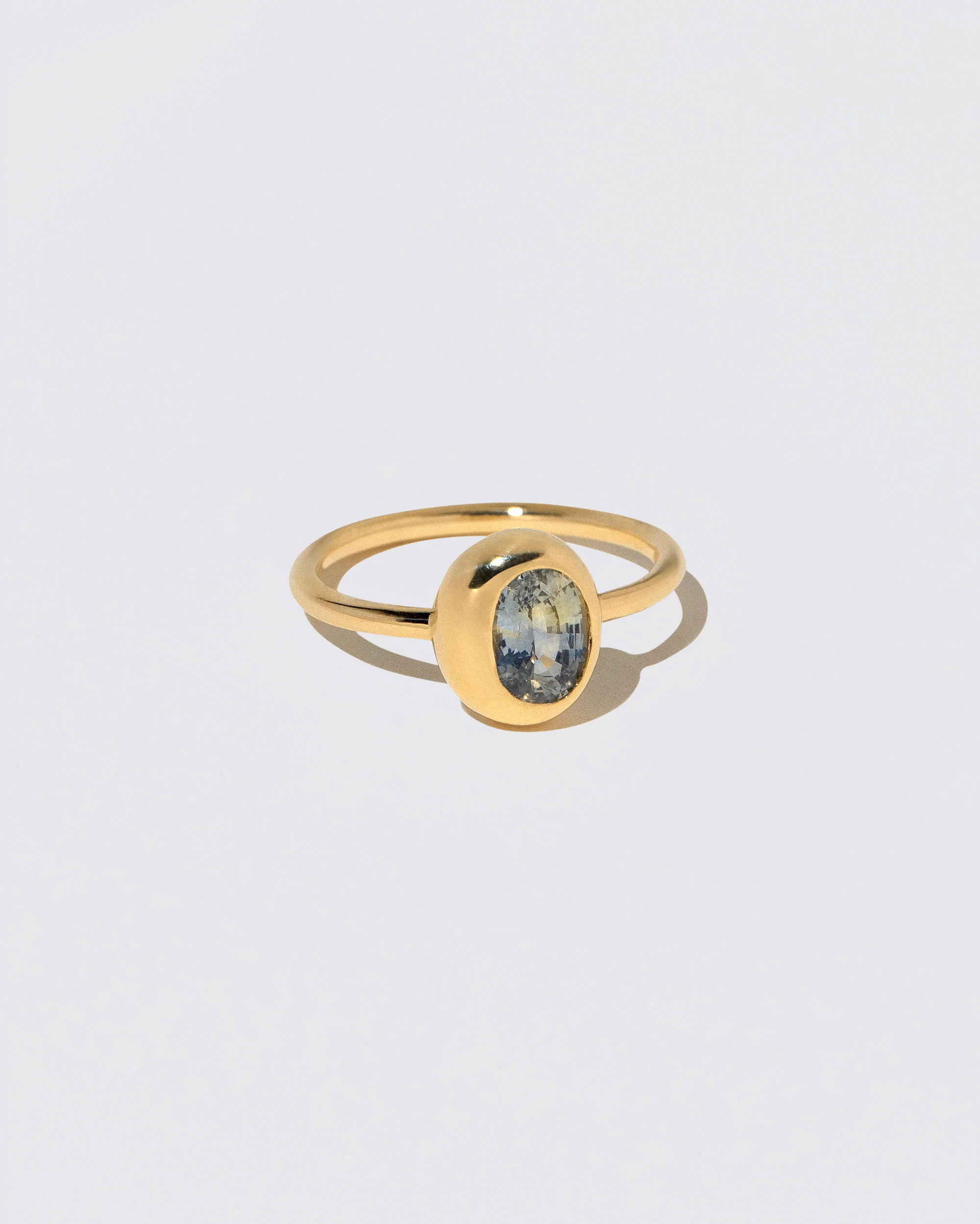 Precise Ring - Oval Bicolor Sapphire - Image 4