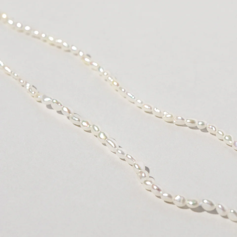 White Oval Seed Pearl Bracelet - Image 3