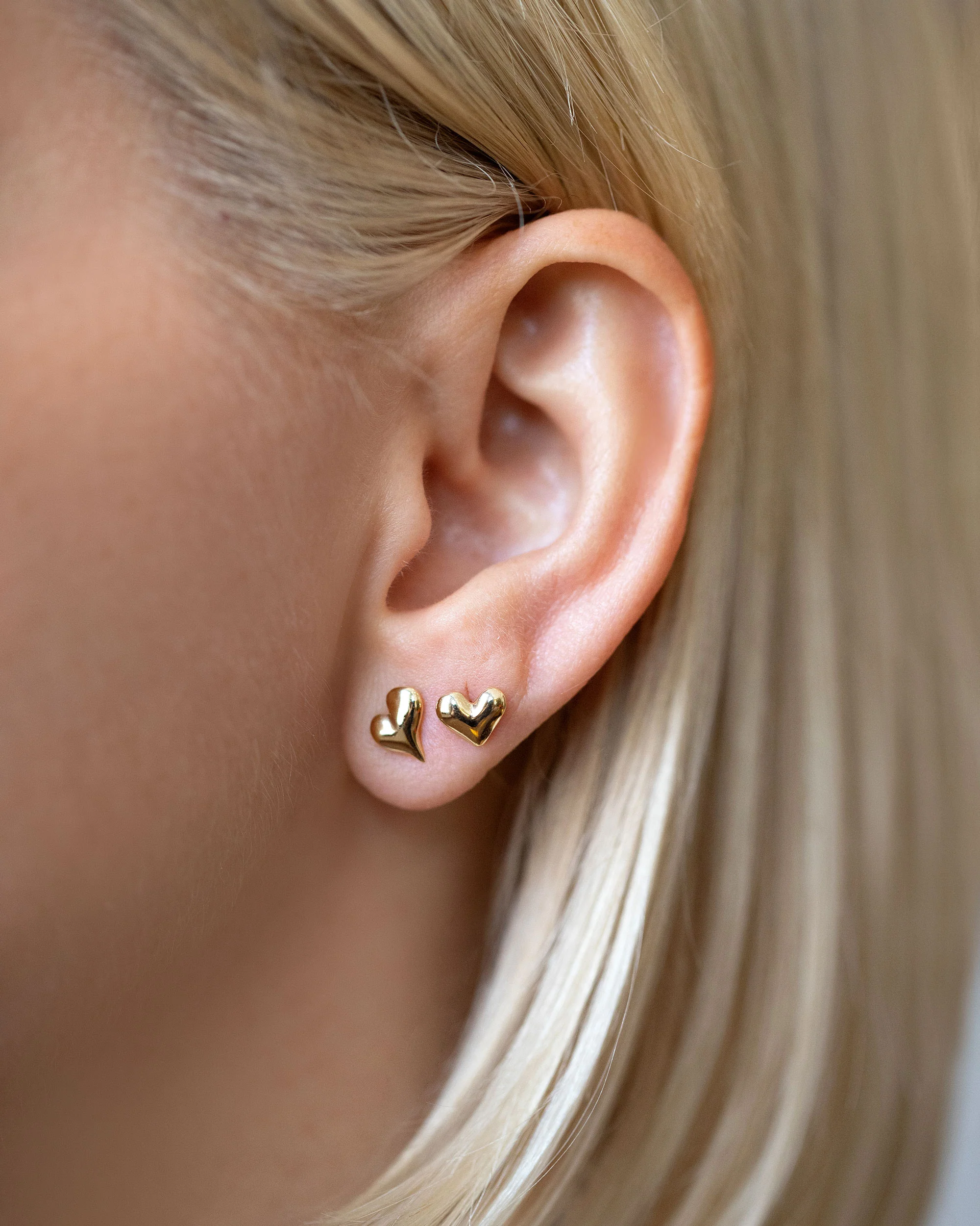 Small Thousand & One Night Heart Stud Earrings - Image 10